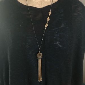 Chico’s silver and black necklace nwot